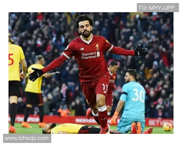 11号足球明星后卫的传奇之路与战术解析揭秘 11号足球明星后卫的传奇之路与战术解析揭秘