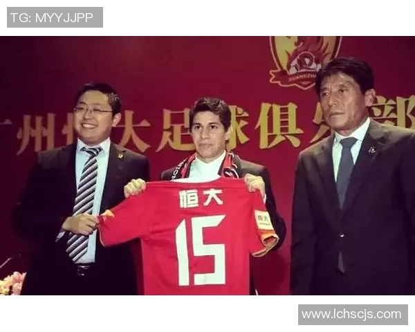 2017年足球界告别传奇球员回顾他们的辉煌与退役时刻